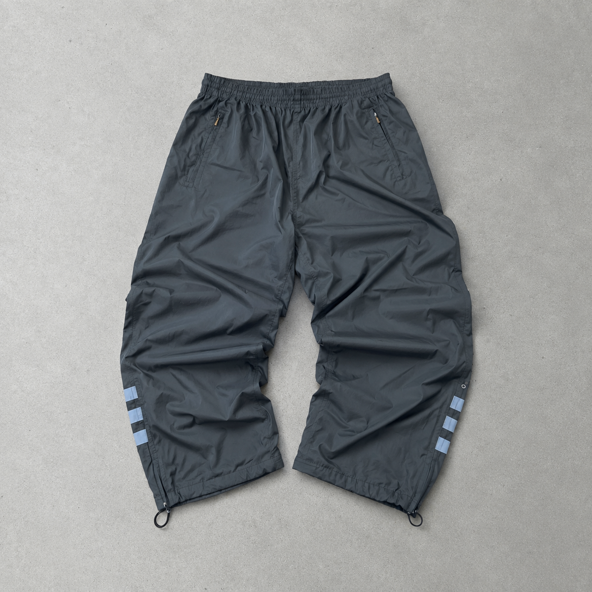 Y2K Adidas Track Pants Grau, Blau Rare (Size XL) Stitched Logo