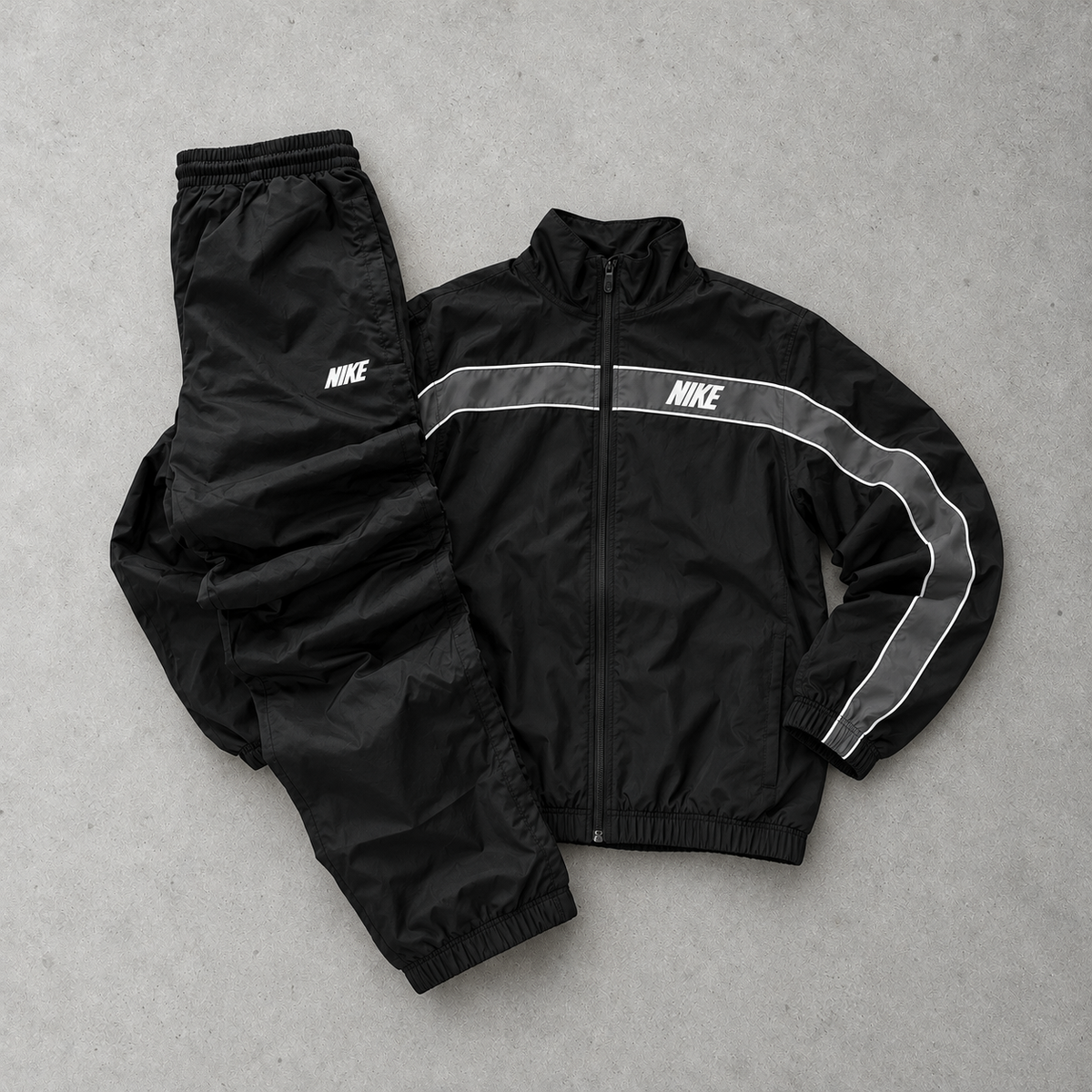 Nike Tracksuit Black Rare (M)