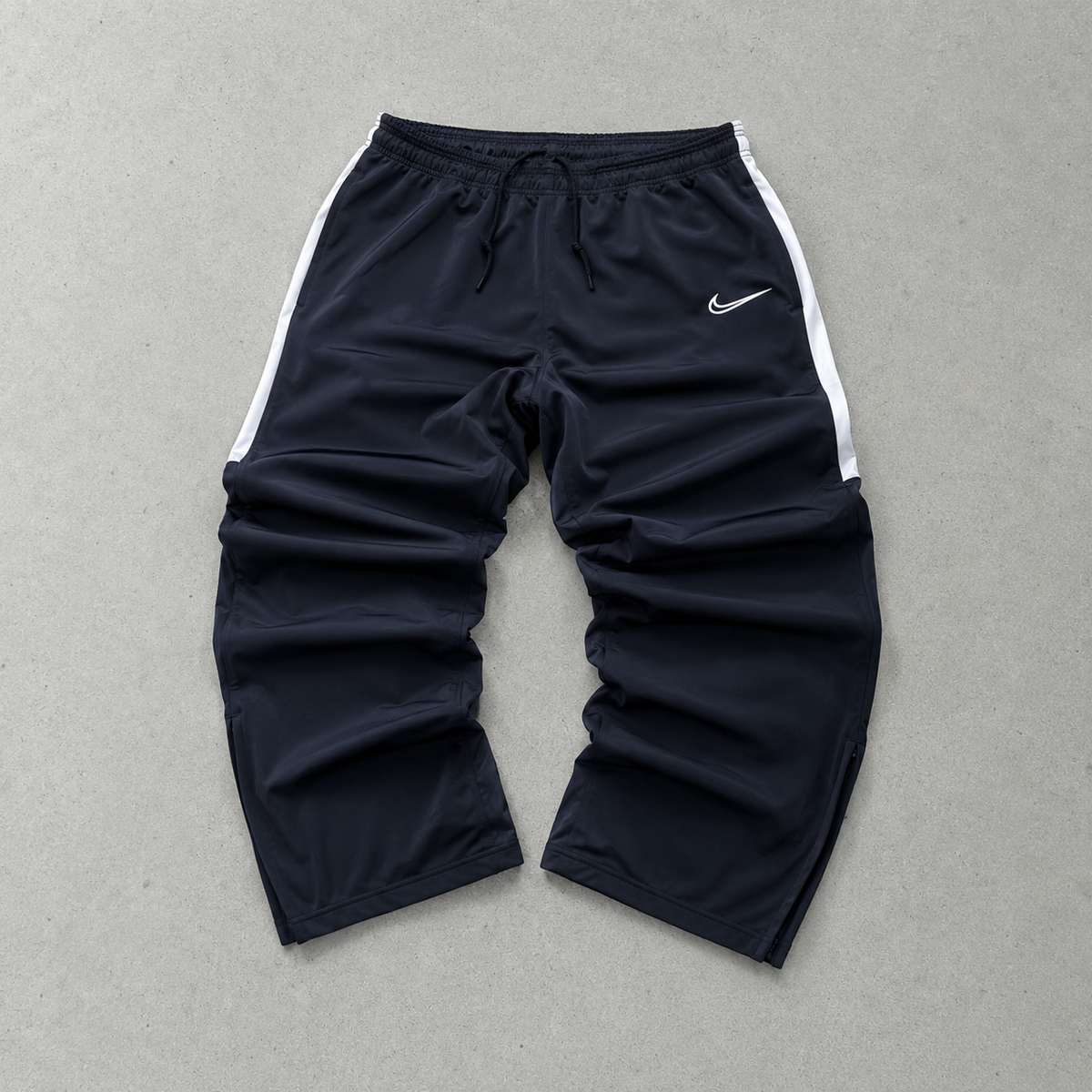 Pantalon Nike Bleu marine / Blanc Limité (L)