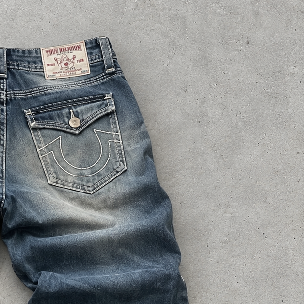 True Religion Jeans Blue Rare Stitched Logo (M)