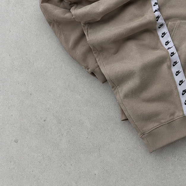Nike Tracksuit Beige Rare (M)