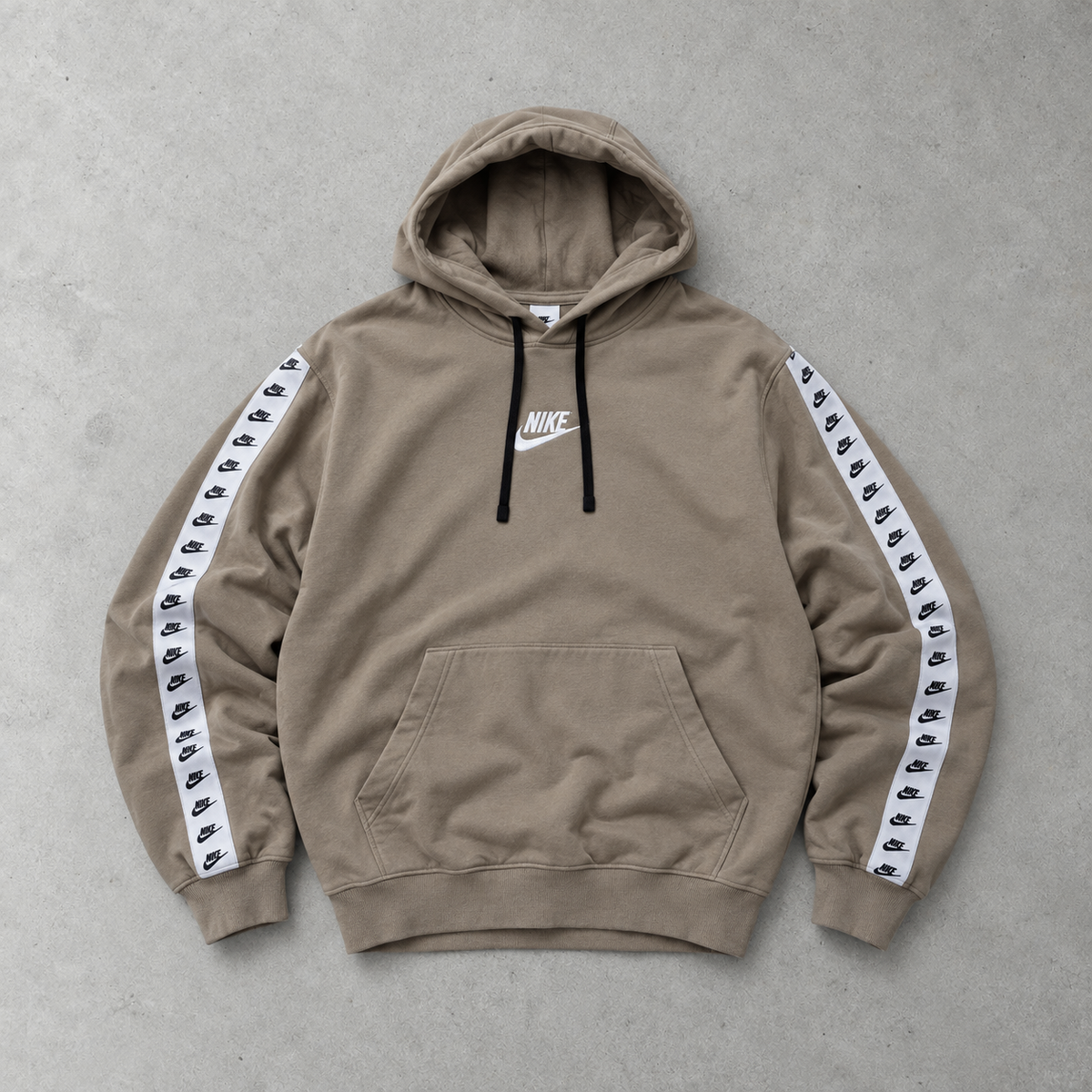 Nike Tracksuit Beige Rare (M)