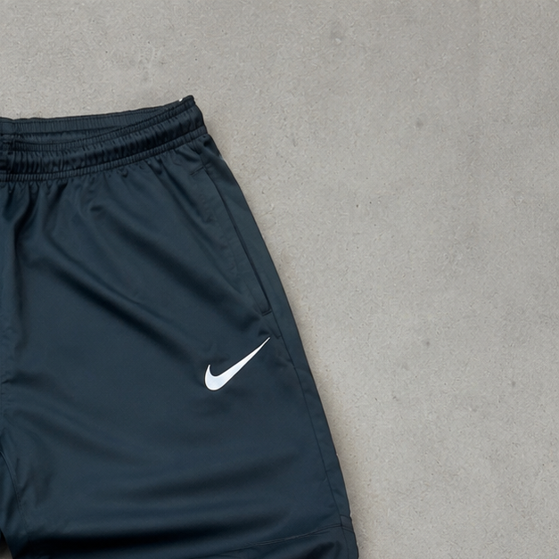 Nike Pants Schwarz Limited (M)