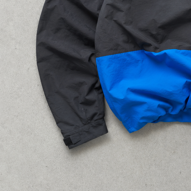 The North Face Windbreaker Blue, Black Rare (L)