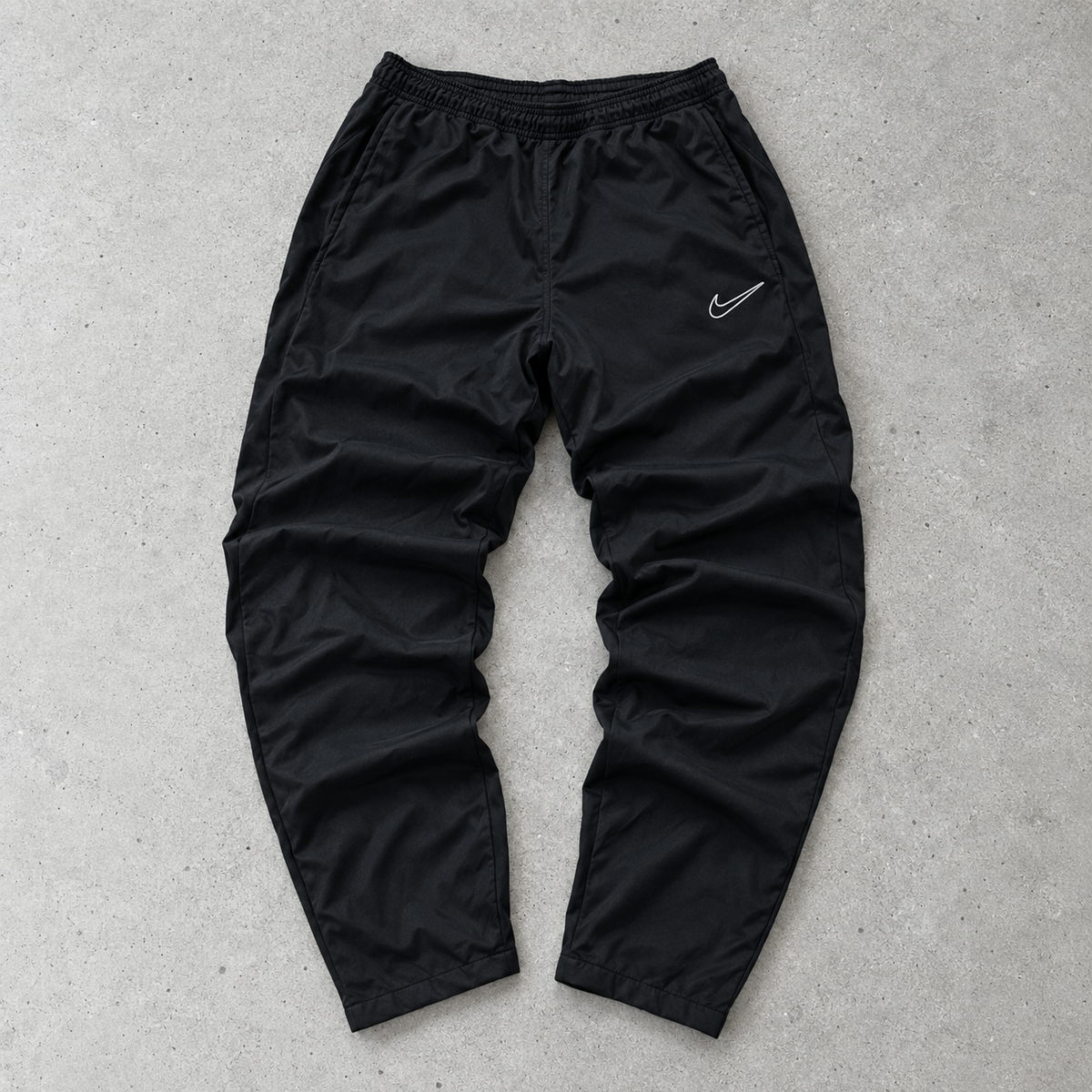 Pantalon Nike noir en édition limitée (L)