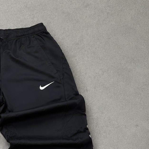 Nike Joggers Schwarz Limited (XL)