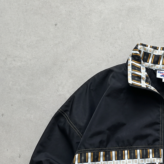 Reebok Jacket Black / Gold Rare (M)