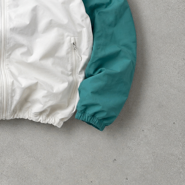The North Face Windbreaker White, Green Rare (XL)