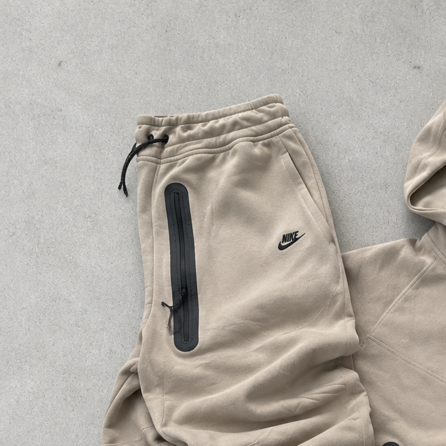 Nike Tracksuit Beige Rare (S)