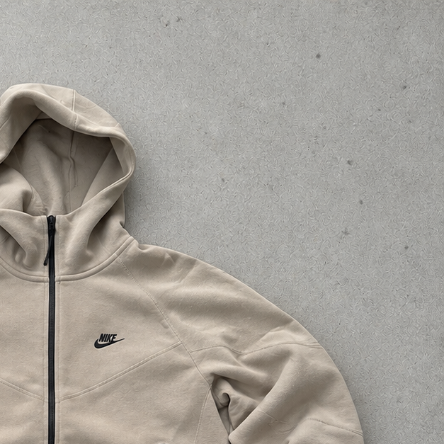 Nike Tracksuit Beige Rare (S)