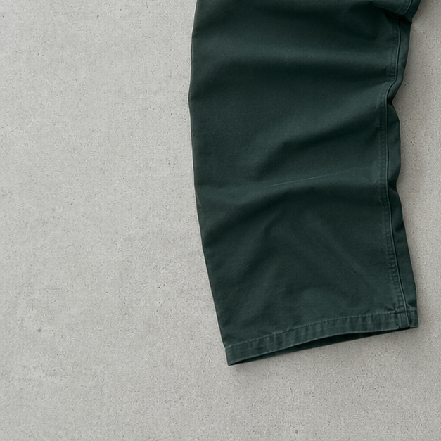 Carhartt Jeans Dunkelgrün Limited (W28 | DE 44)