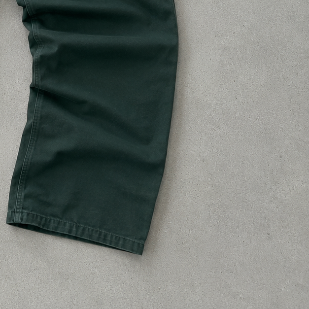 Carhartt Jeans Dunkelgrün Limited (W28 | DE 44)