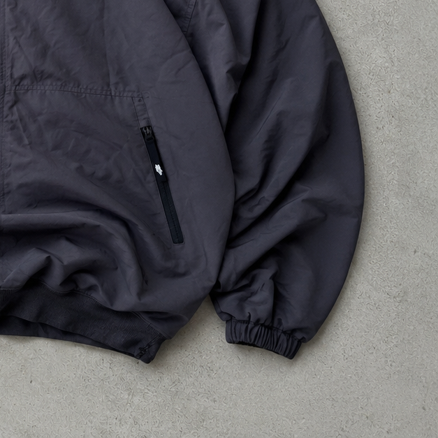 The North Face Windbreaker Grey Rare (M)