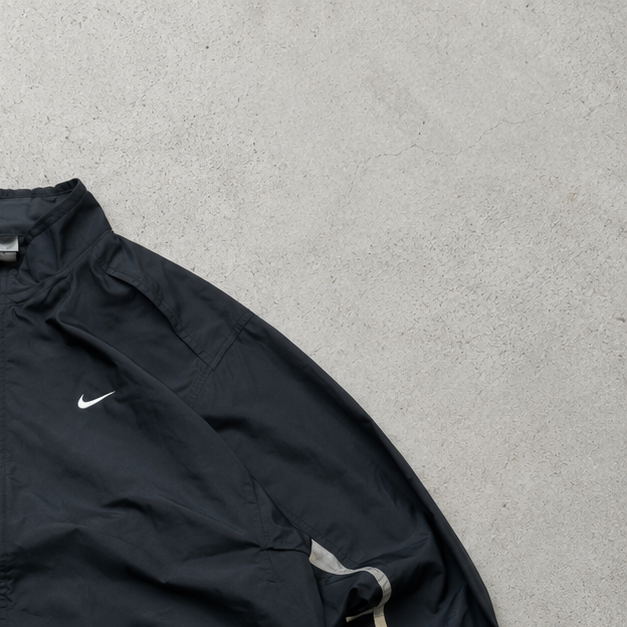 Y2K Nike Windbreaker Black Limited (XL)