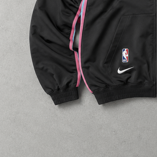 Sweat à capuche Nike noir rare (taille S)