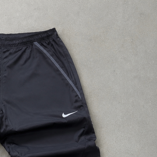 Nike Pants Schwarz Limited (M)