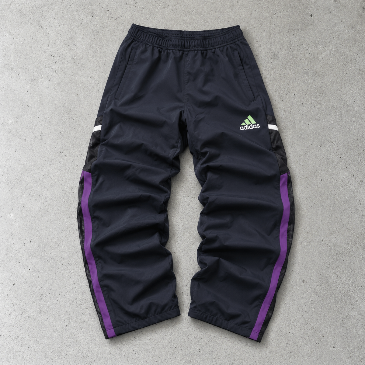 Real Madrid Adidas Track Pants Marineblau Rare (L)