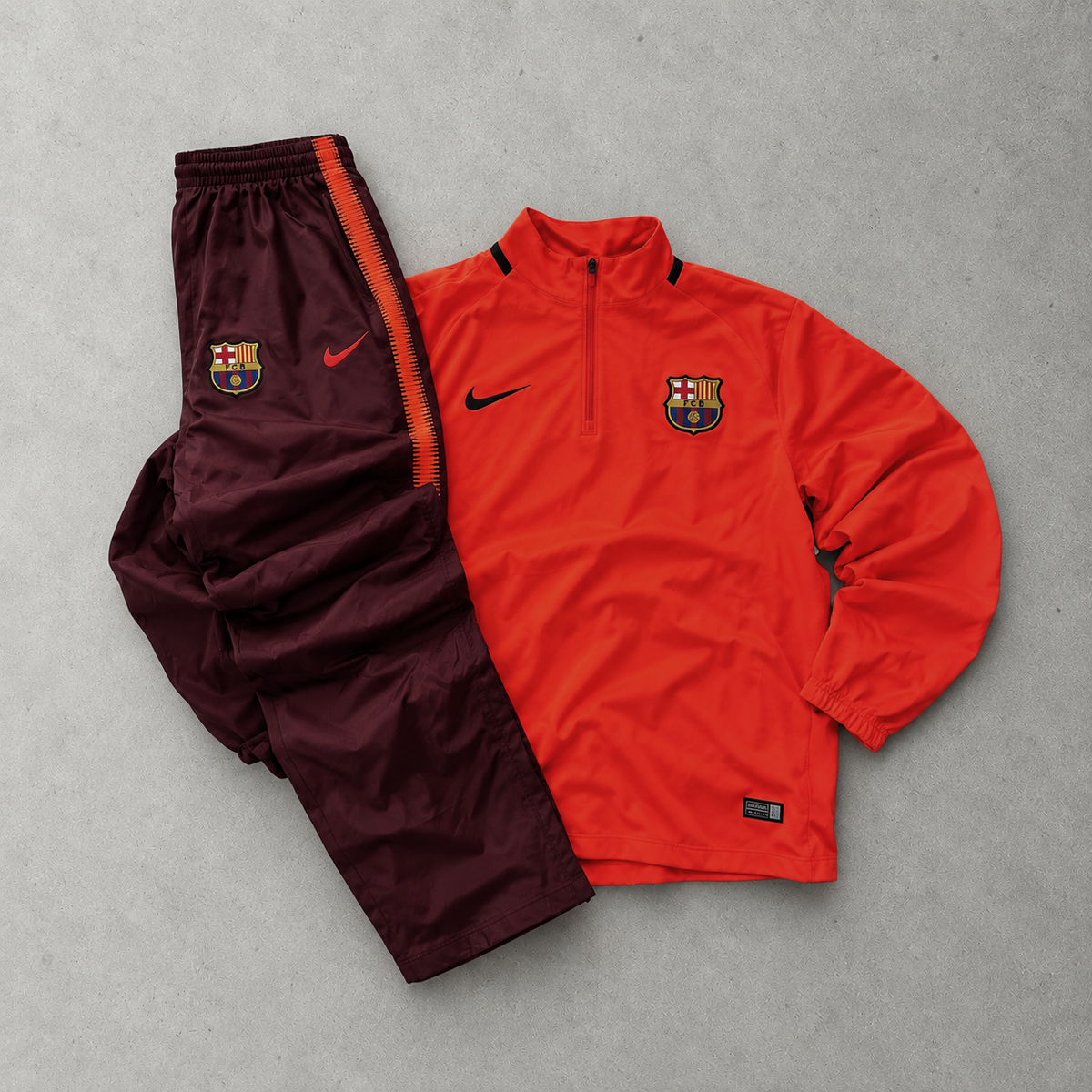 Nike Tracksuit Burgundy Rare (M)