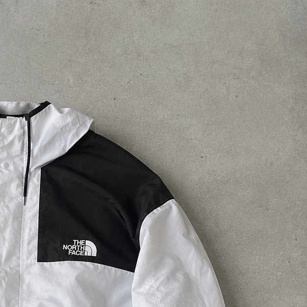The North Face Windbreaker White Rare (XL)