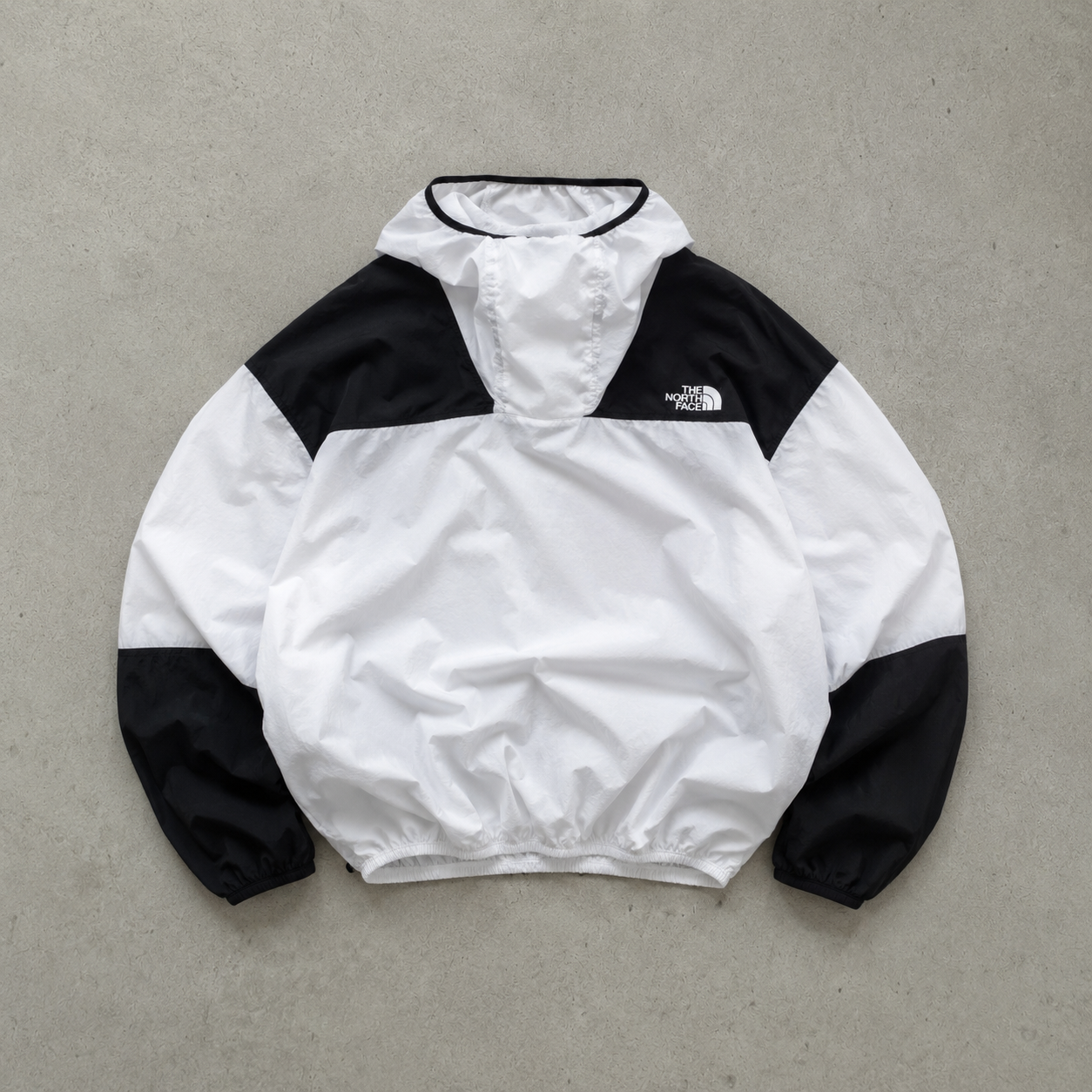 The North Face Windbreaker White Rare (XL)