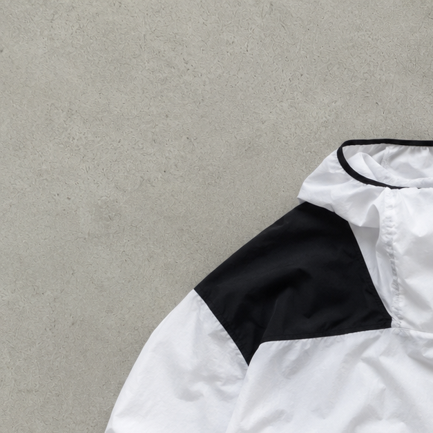 The North Face Windbreaker White Rare (XL)
