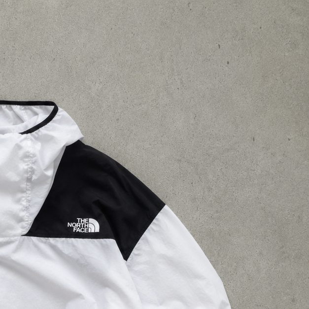 The North Face Windbreaker White Rare (XL)