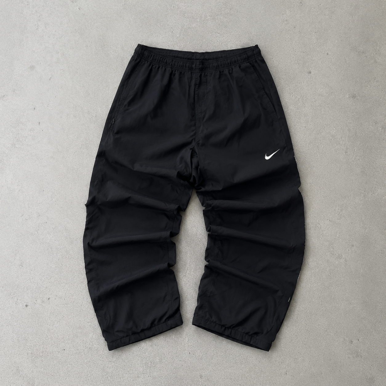 Nike Joggers Schwarz Limited (M)