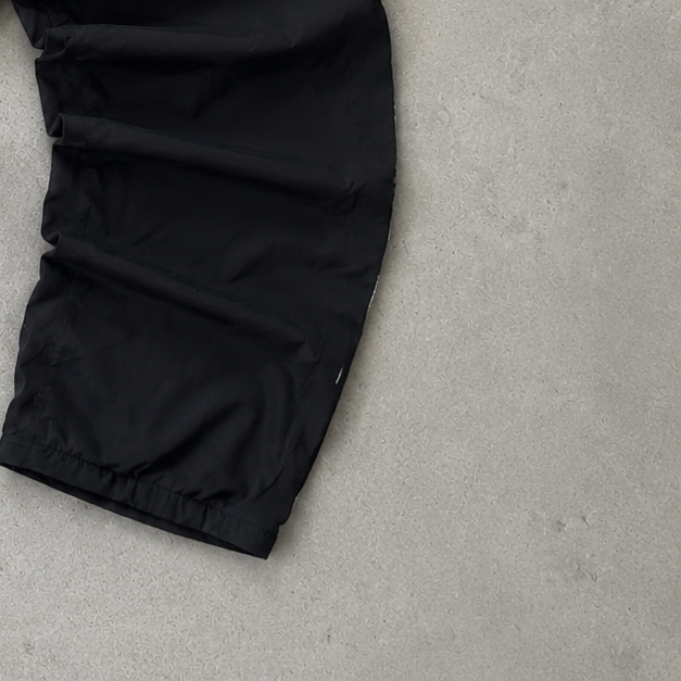 Nike Joggers Schwarz Limited (M)