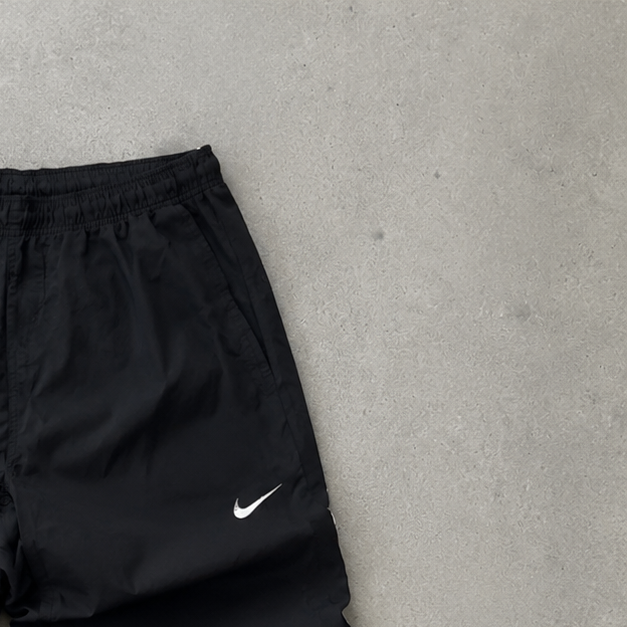 Nike Joggers Schwarz Limited (M)