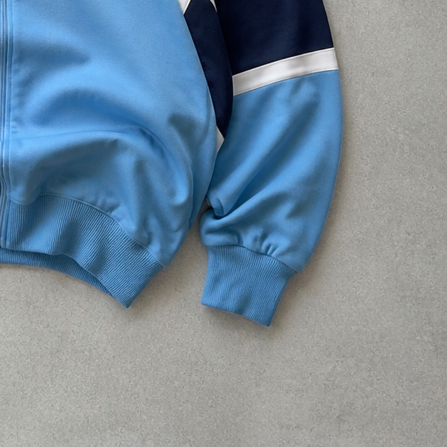 Adidas Vest Hellblau, Blau Limited (M) Stitched Logo