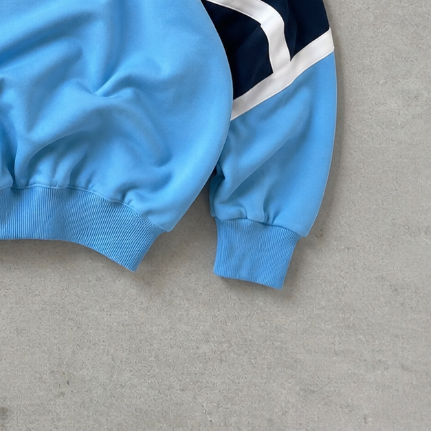 Adidas Vest Hellblau, Blau Limited (M) Stitched Logo