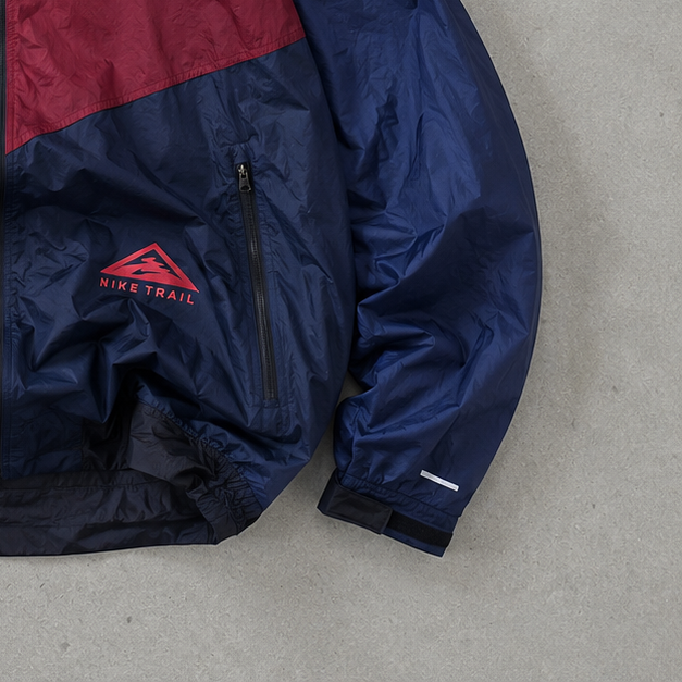 Nike Jacket Burgunderrot Limited (S)