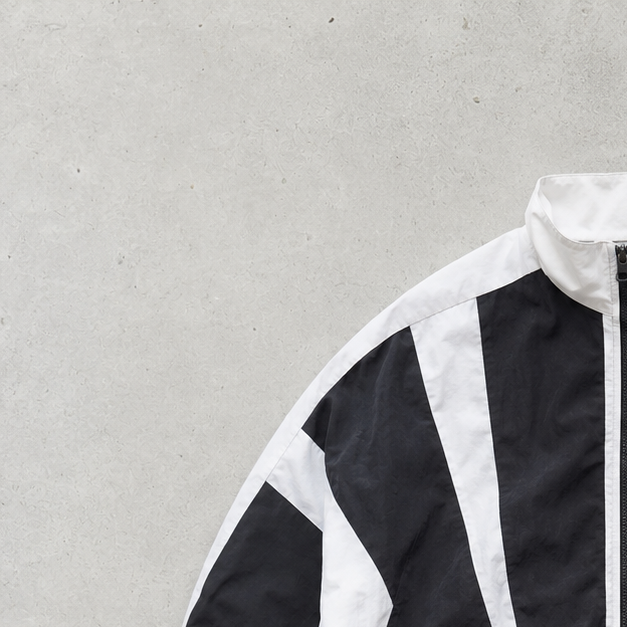 Nike Jacket White, Black Rare (Size XL)