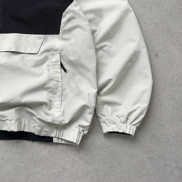 The North Face Windbreaker White Rare (S)