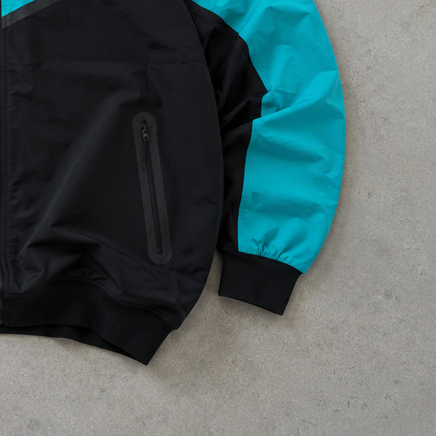 Nike Windbreaker Türkis, Black Limited (Size L)