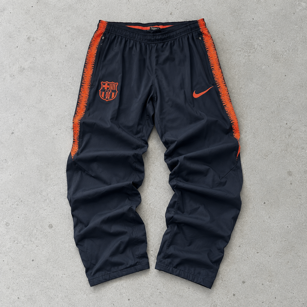 Pantalon de jogging Nike FC Barcelona bleu marine édition limitée (M)