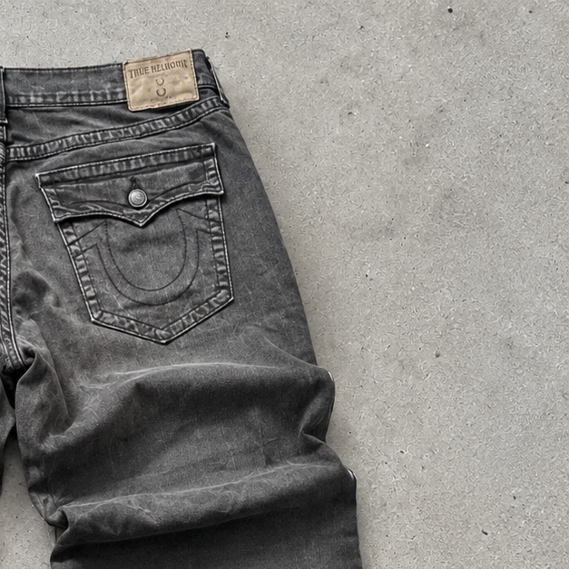 True Religion Straight Fit Jeans Black Rare (XL)