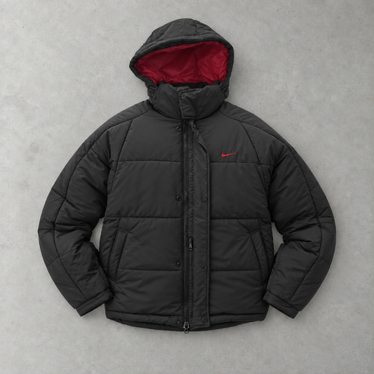 2000 Nike Pufferjacke Schwarz / Rot Selten (L) Gesticktes Logo