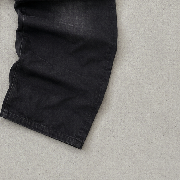 True Religion Jeans Schwarz, Rot Limited (W32 | DE 48)