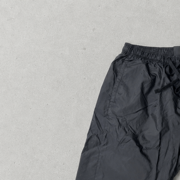 Nike Track Pants Schwarz Limited (Size XL) Stitched Logo