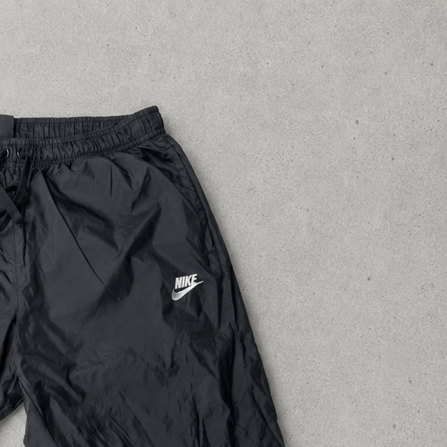 Nike Track Pants Schwarz Limited (Size XL) Stitched Logo
