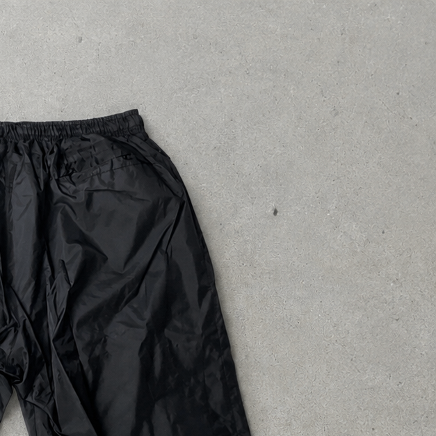Nike Track Pants Schwarz Limited (Size XL) Stitched Logo