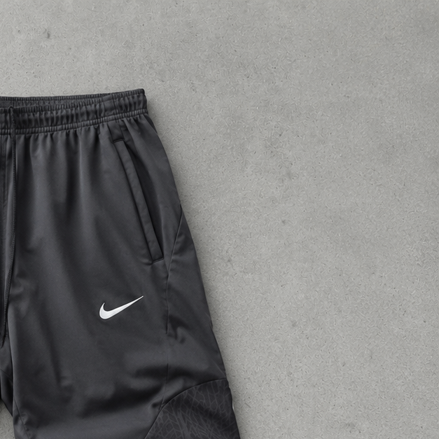 Liverpool Nike Track Pants Marineblau Limited (Size M)