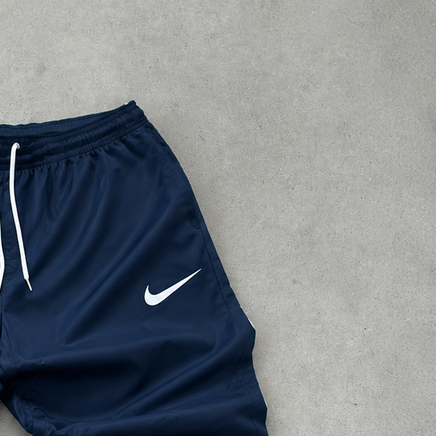 Nike Joggers Marineblau Limited (S)