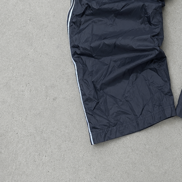 Pantalon cargo Nike Y2K noir, édition limitée (M), logo brodé