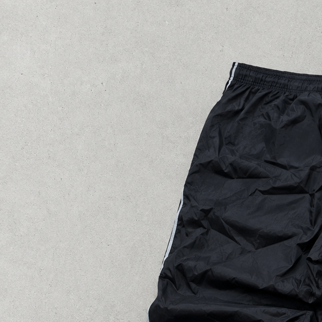 Pantalon cargo Nike Y2K noir, édition limitée (M), logo brodé