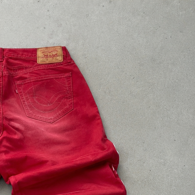 True Religion Jeans Burgunderrot Limited (W32 | DE 48)