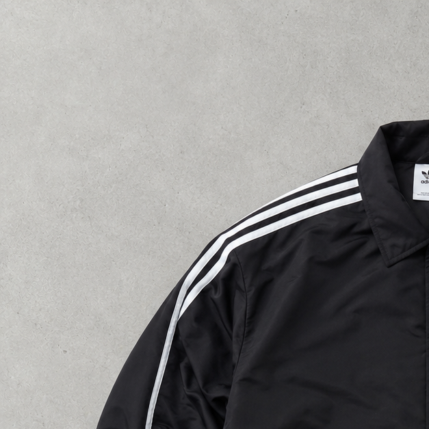 Adidas Rain Jacket Schwarz, Weiß Rare (Size M)