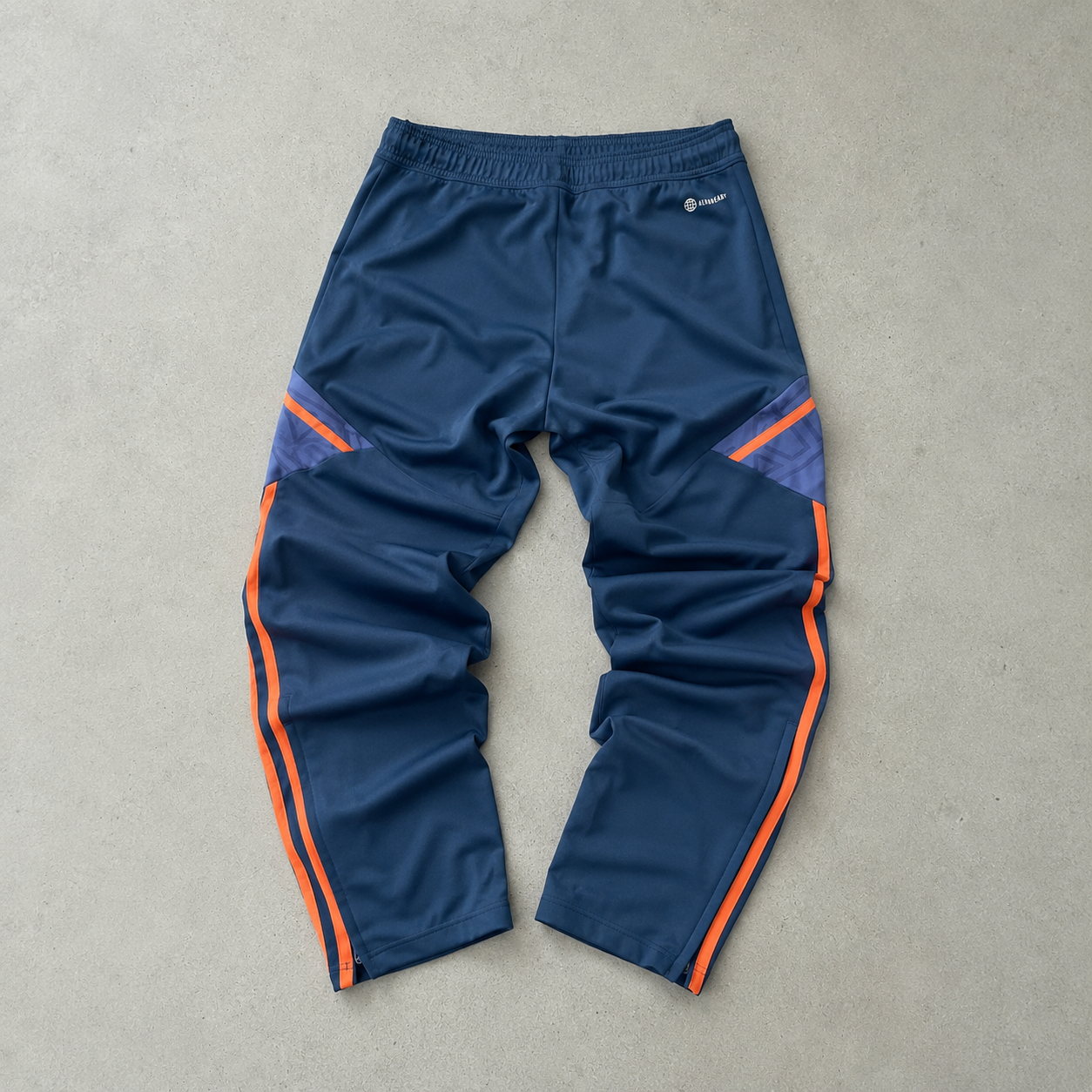 Manchester United ADIDAS Track Pants Orange / Navy Limited (S)