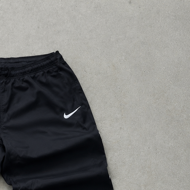 Nike Pants Schwarz Limited (L)